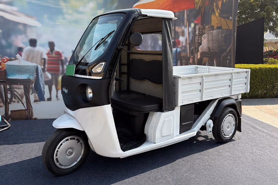 Bajaj Riki C4005 — Electric Cargo Vehicle for Efficient Everyday Mobility
