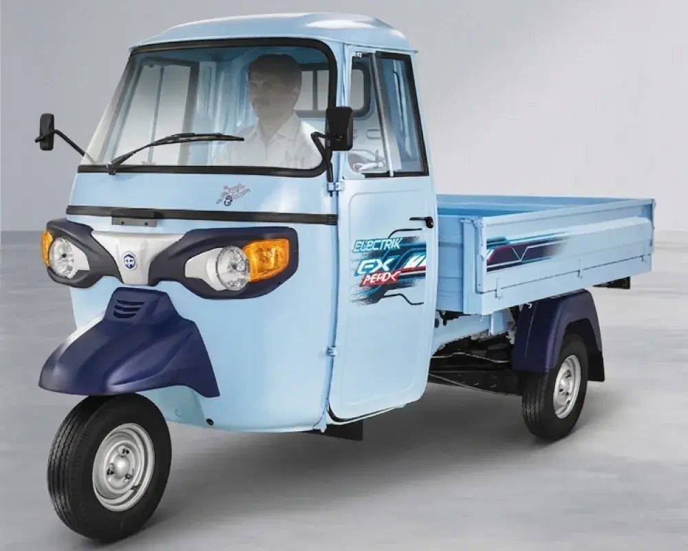 Piaggio Ape E-Xtra FX Max — Performance Driven Power